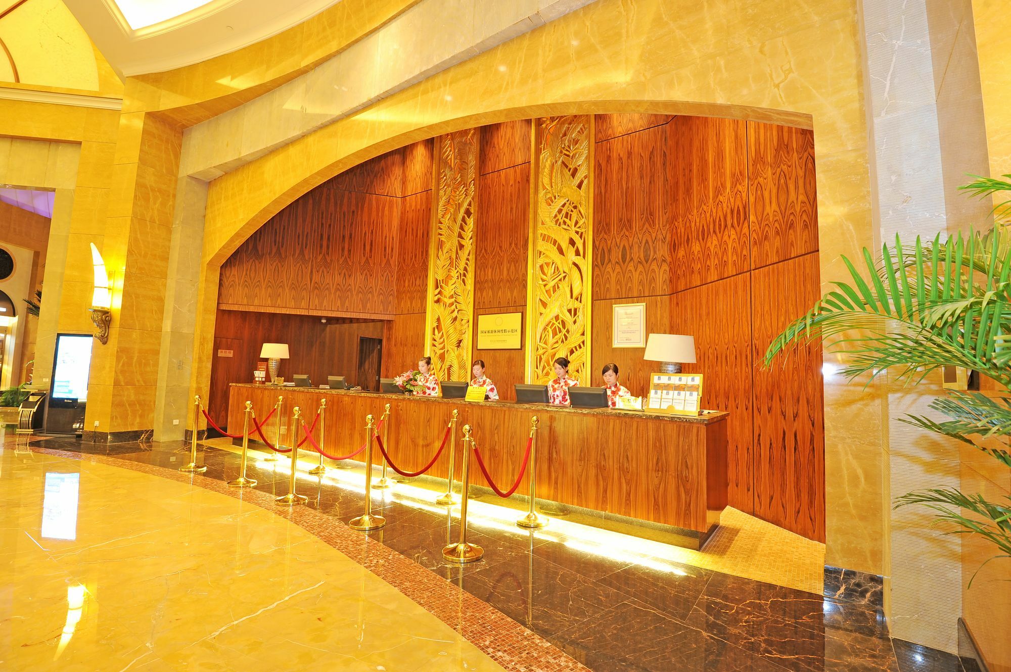 Ocean Spring Grand Metropark Hotel Zhuhai Exterior foto